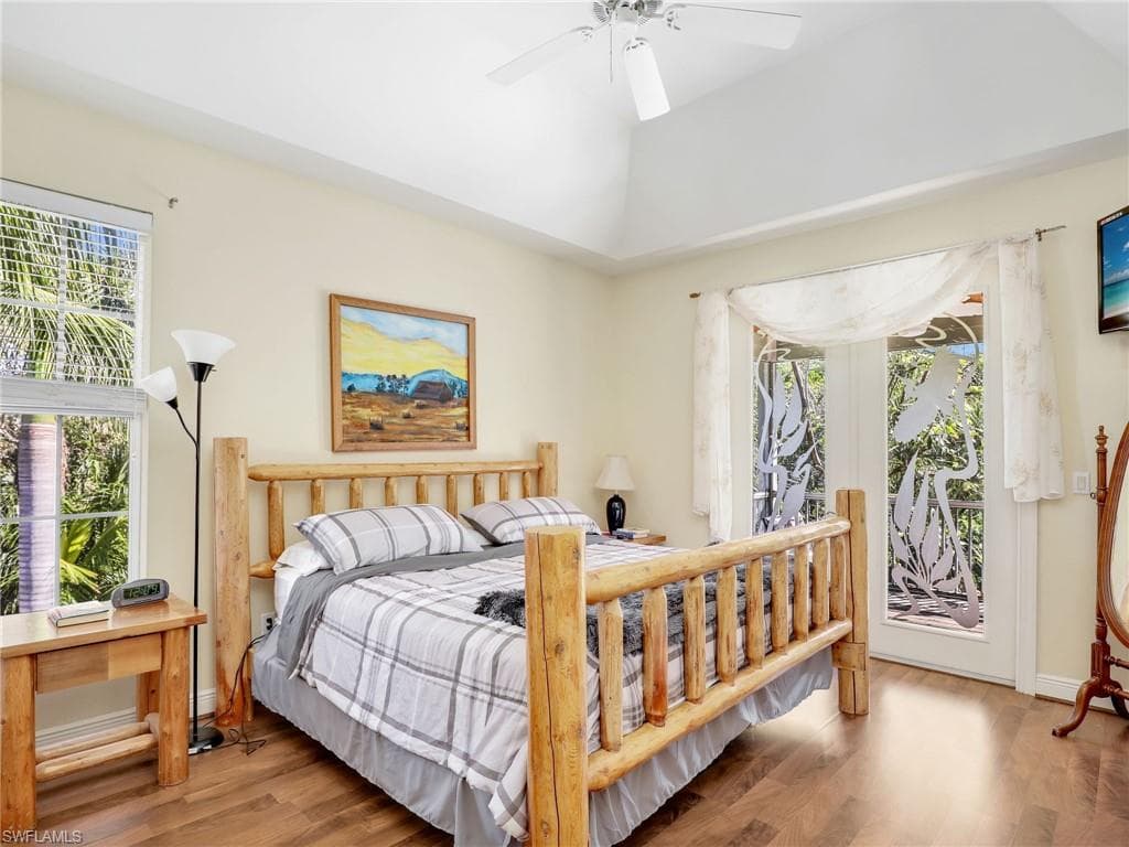 1945 Sheffield Ave, Marco Island, FL 34145-19