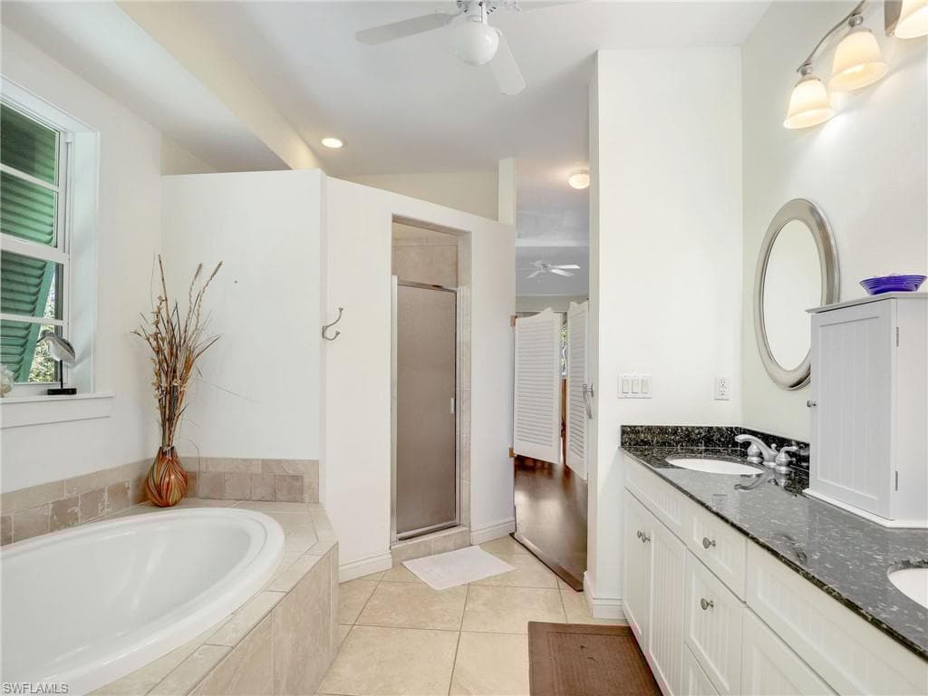 1945 Sheffield Ave, Marco Island, FL 34145-23
