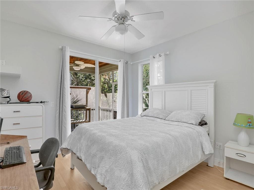 1945 Sheffield Ave, Marco Island, FL 34145-26