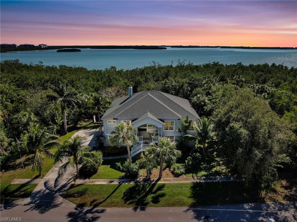 1945 Sheffield Ave, Marco Island, FL 34145-2
