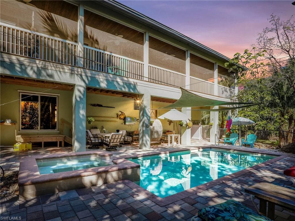1945 Sheffield Ave, Marco Island, FL 34145-32