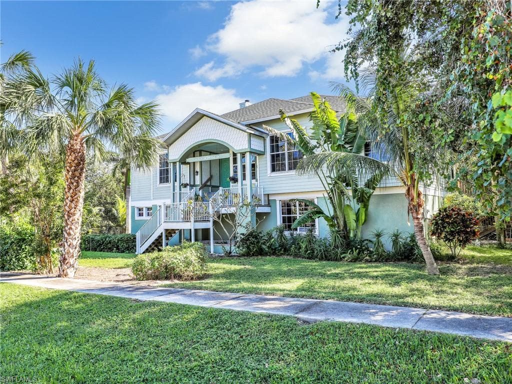 1945 Sheffield Ave, Marco Island, FL 34145-4