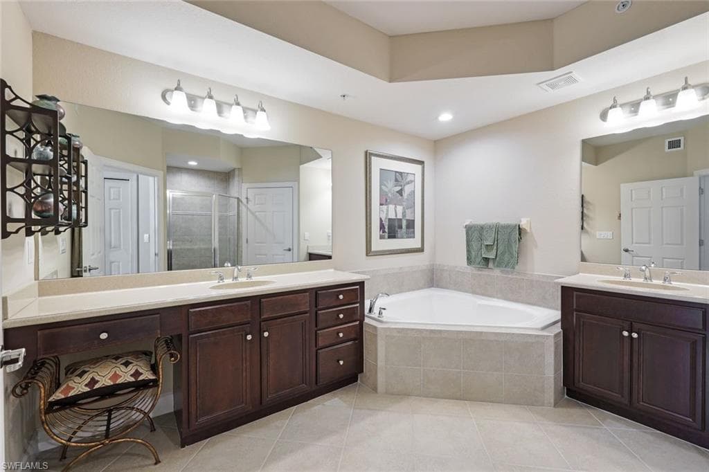 9516 Ironstone Ter 4-101, Naples, FL 34120-18