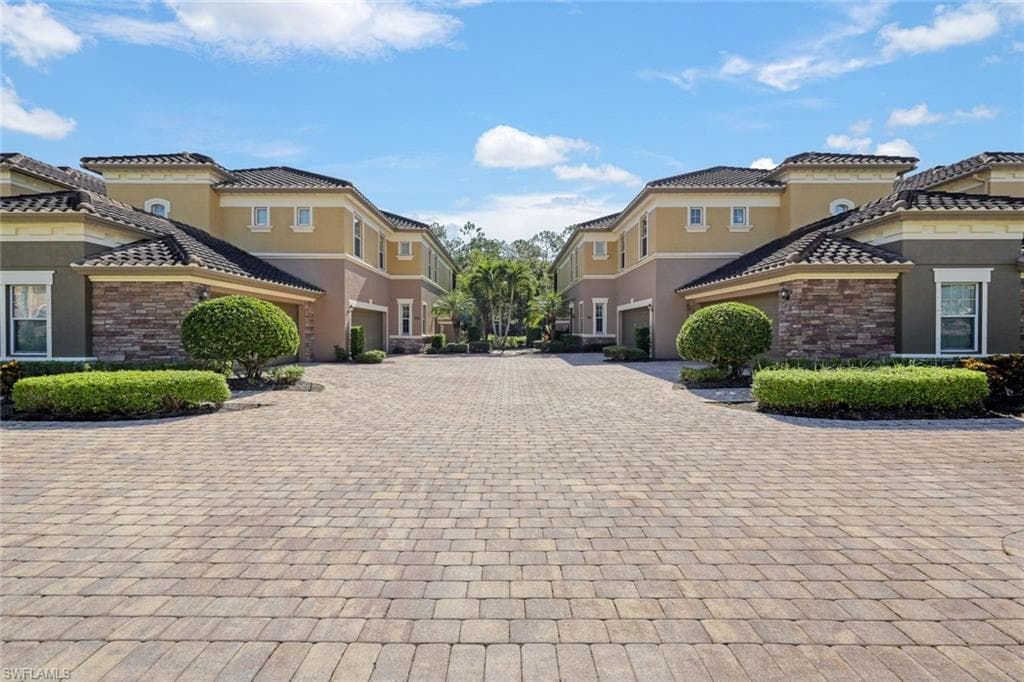 9516 Ironstone Ter 4-101, Naples, FL 34120-3
