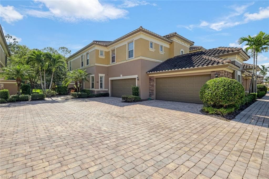9516 Ironstone Ter 4-101, Naples, FL 34120-4
