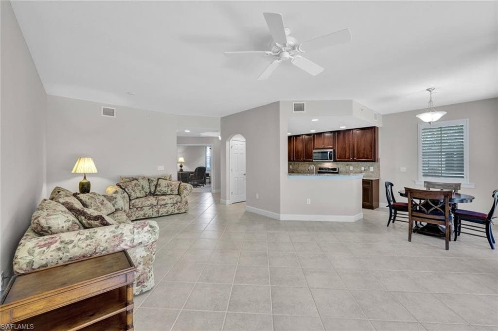9516 Ironstone Ter 4-101, Naples, FL 34120-8