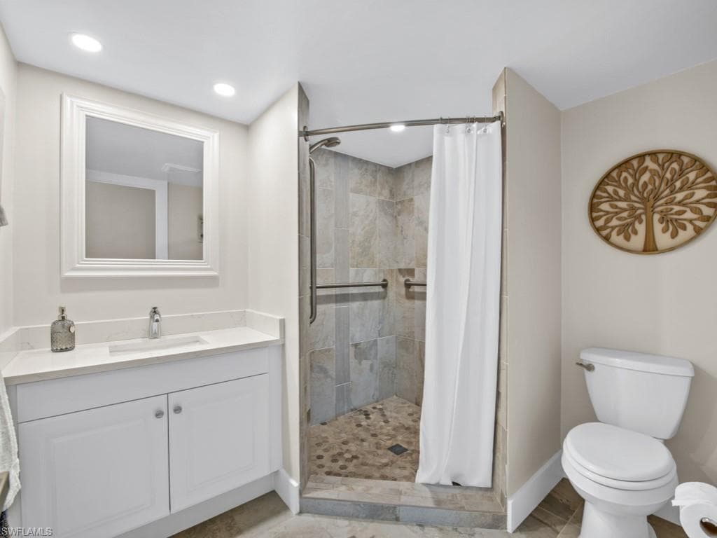 264 Shadowridge Ct, Marco Island, FL 34145-17