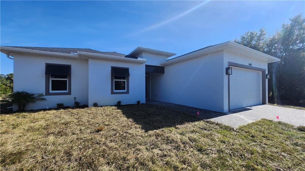 6032 Langdon Ave, Fort Myers, FL 33905-5