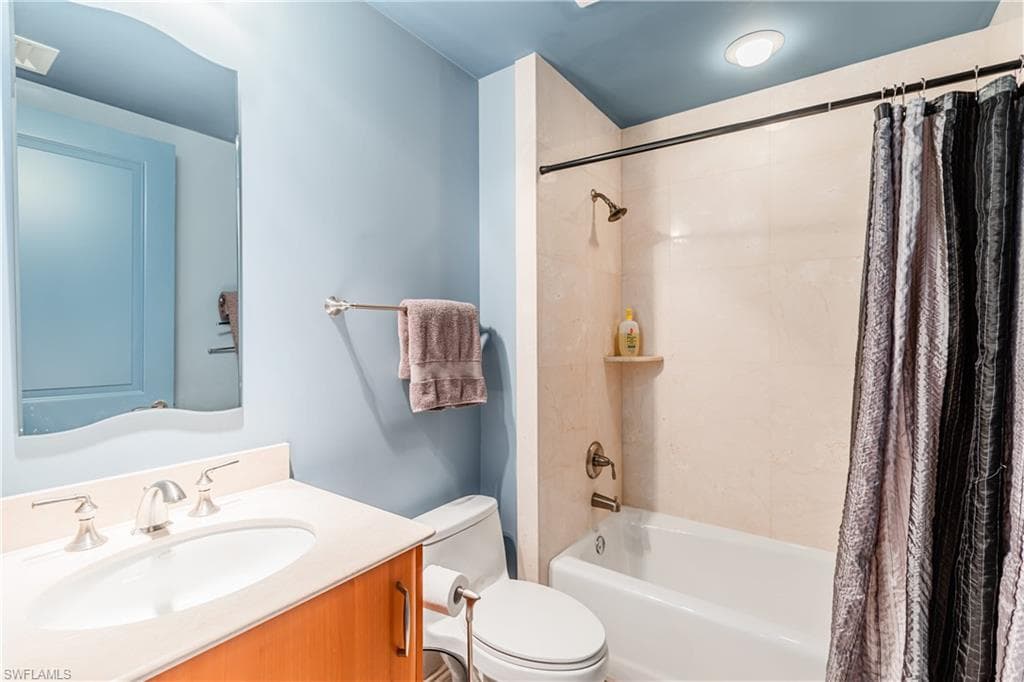 350 Collier Blvd 305, Marco Island, FL 34145-18