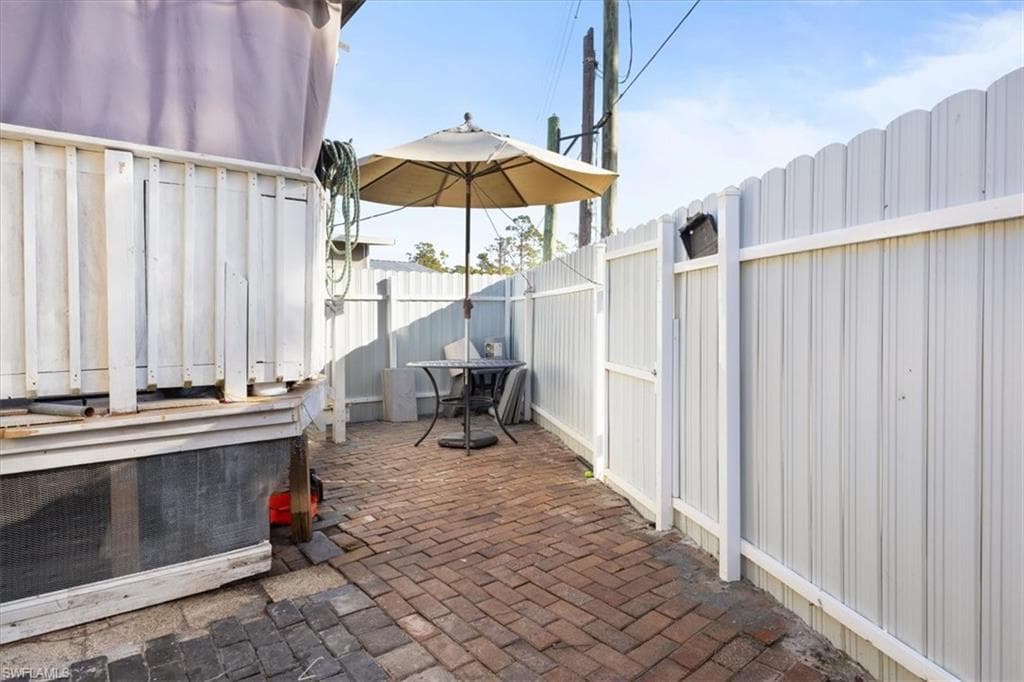 26130 Colony Rd, Bonita Springs, FL 34135-39