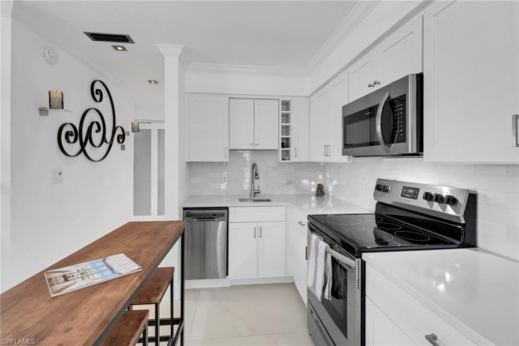 1215 Edington Pl E5, Marco Island, FL 34145-14