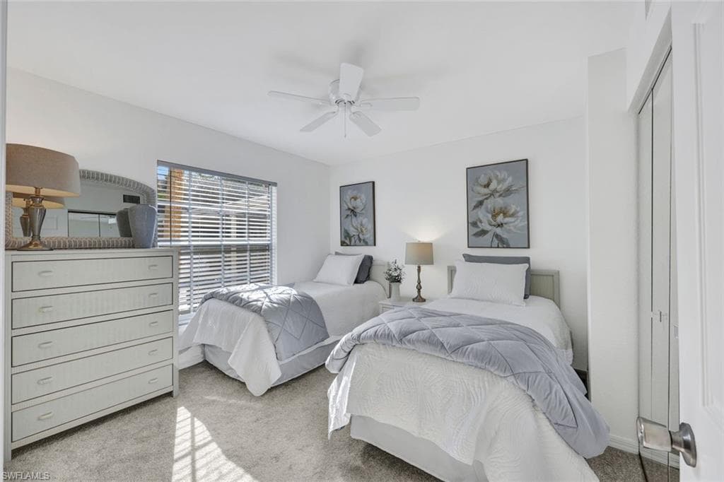 774 Wiggins Lake Dr 101, Naples, FL 34110-16