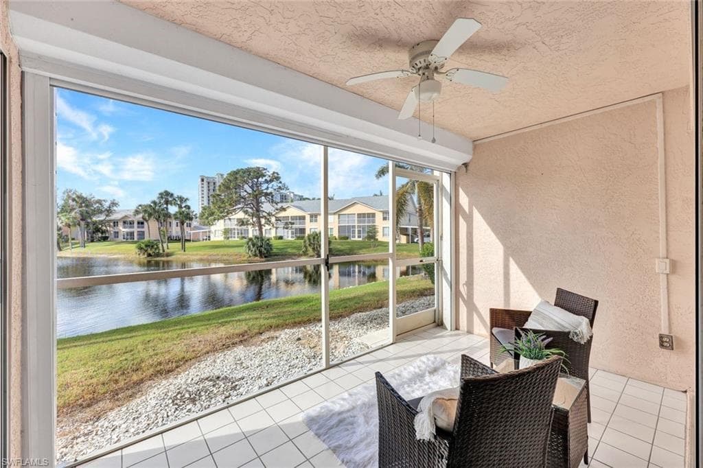 774 Wiggins Lake Dr 101, Naples, FL 34110-18