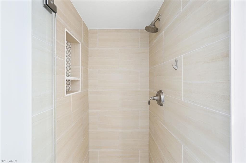 3930 Belair Ln 207, Naples, FL 34103-12