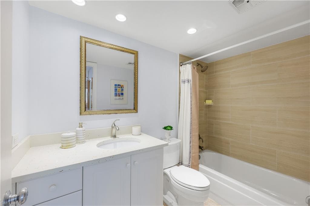3930 Belair Ln 207, Naples, FL 34103-14