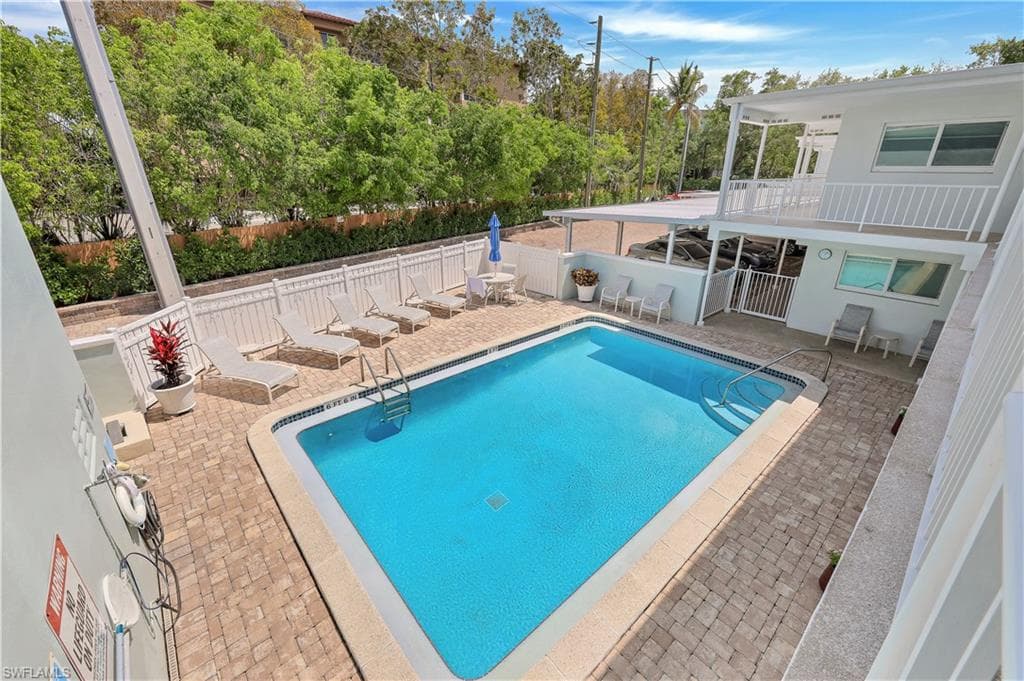 3930 Belair Ln 207, Naples, FL 34103-15