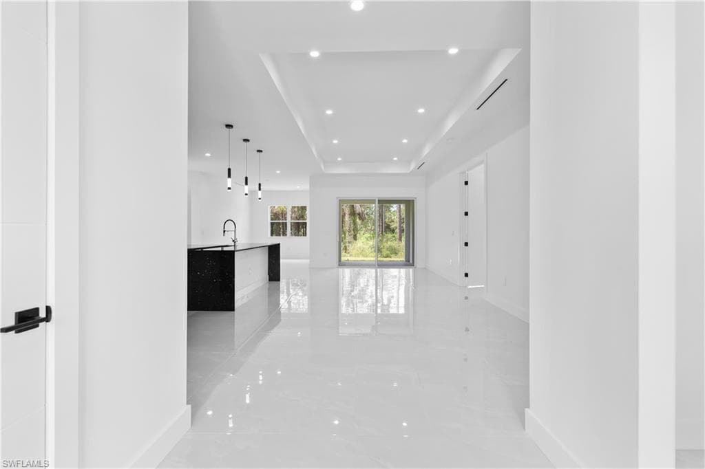 3762 32nd Ave SE, Naples, FL 34117-10