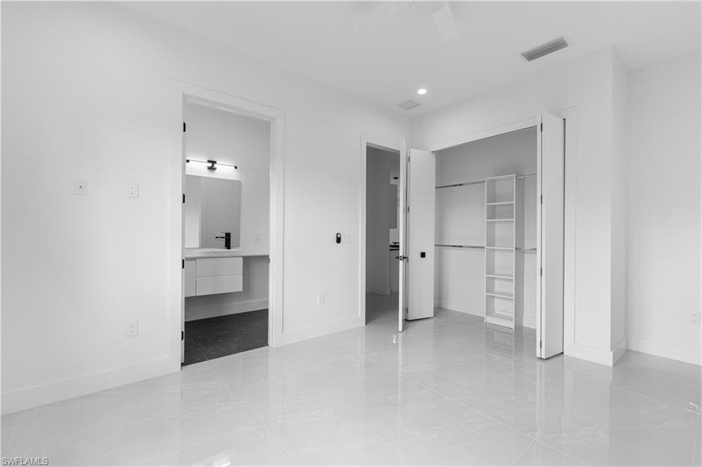 3762 32nd Ave SE, Naples, FL 34117-29