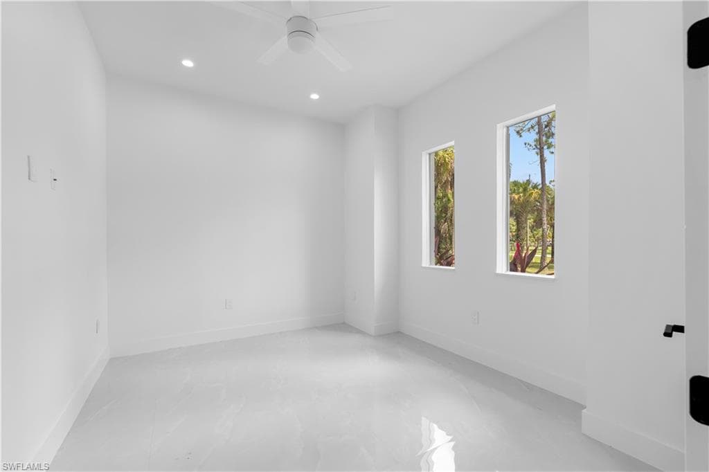 3762 32nd Ave SE, Naples, FL 34117-31