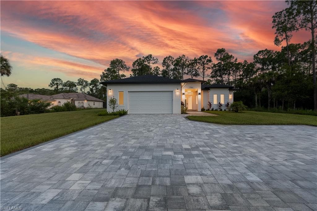 3762 32nd Ave SE, Naples, FL 34117-36
