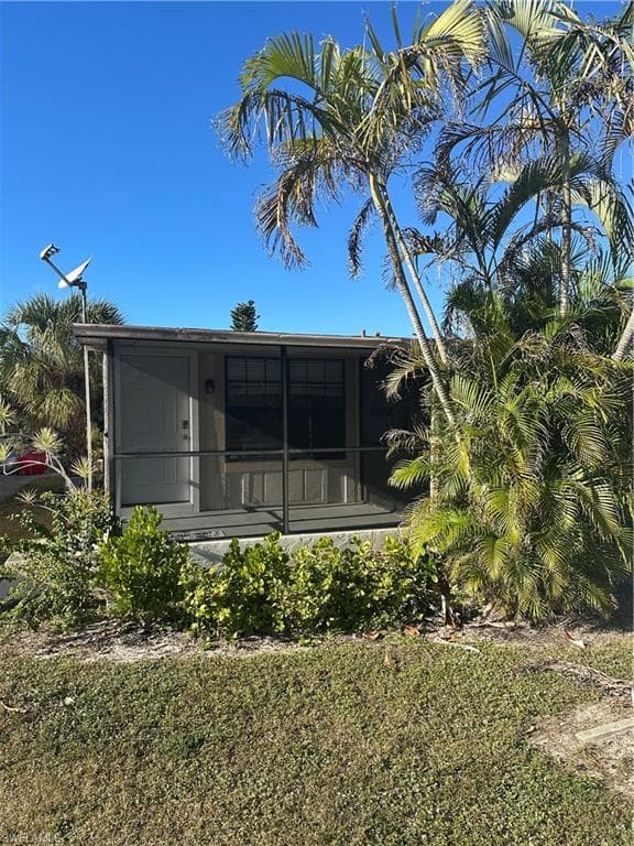 5397 Treetops Dr, Naples, FL 34113-12