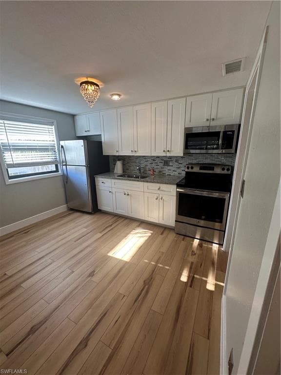 5397 Treetops Dr, Naples, FL 34113-3