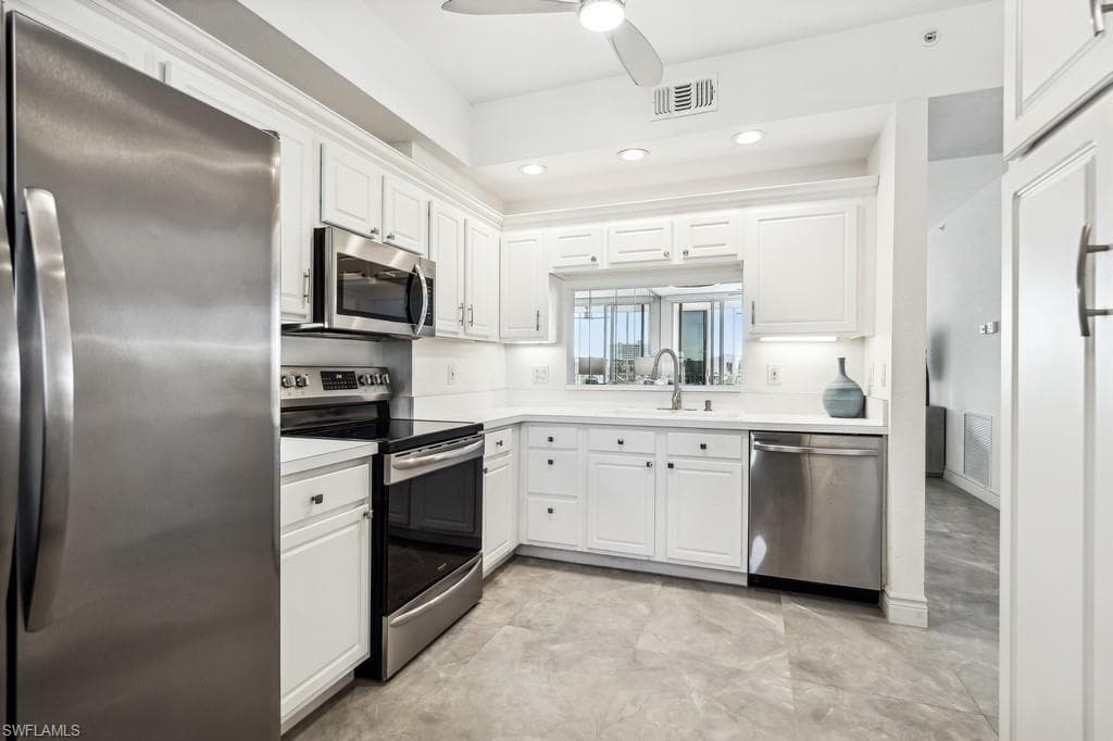 170 Lenell Rd 403, Fort Myers Beach, FL 33931-8