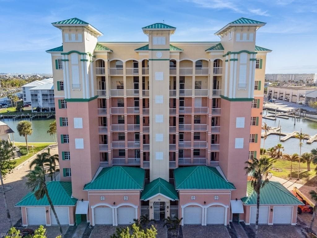 170 Lenell Rd 403, Fort Myers Beach, FL 33931-2