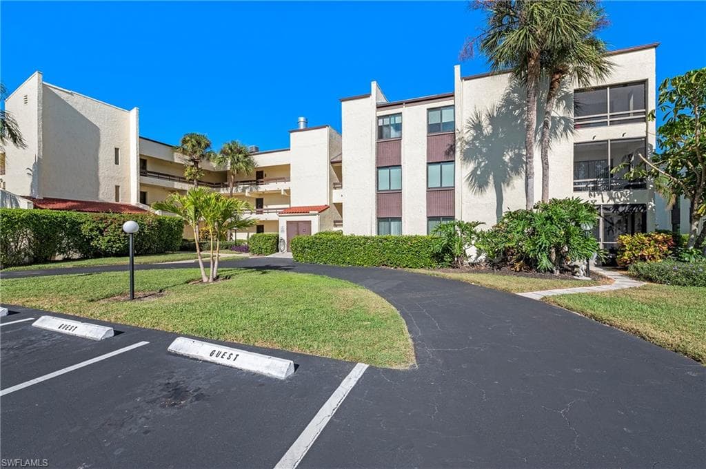 3635 Boca Ciega Dr 208, Naples, FL 34112-2