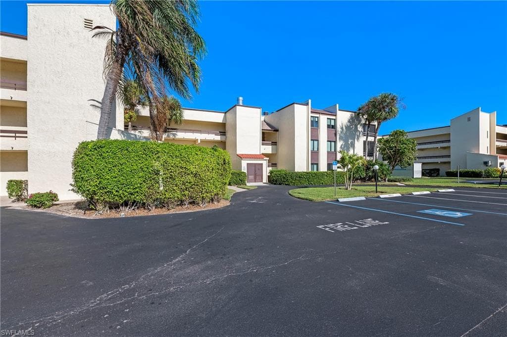 3635 Boca Ciega Dr 208, Naples, FL 34112-3