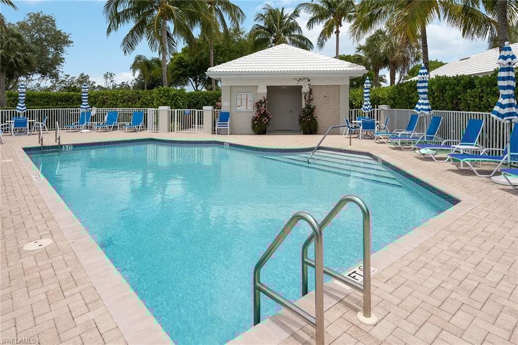 4526 Cardinal Cove Ln, Naples, FL 34114-38
