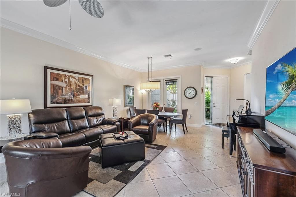 4526 Cardinal Cove Ln, Naples, FL 34114-7