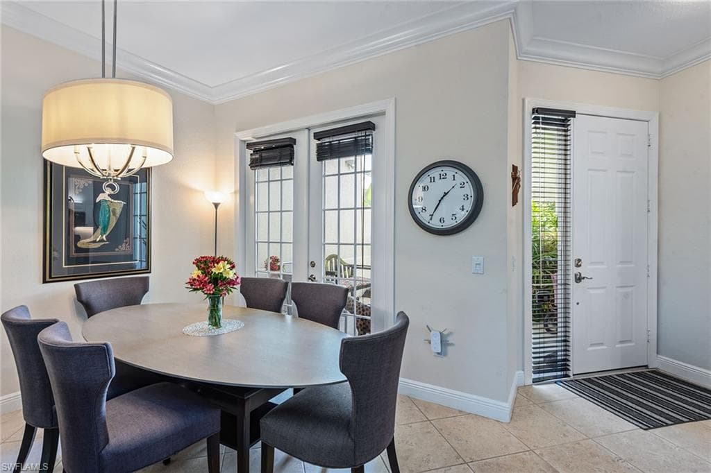 4526 Cardinal Cove Ln, Naples, FL 34114-8
