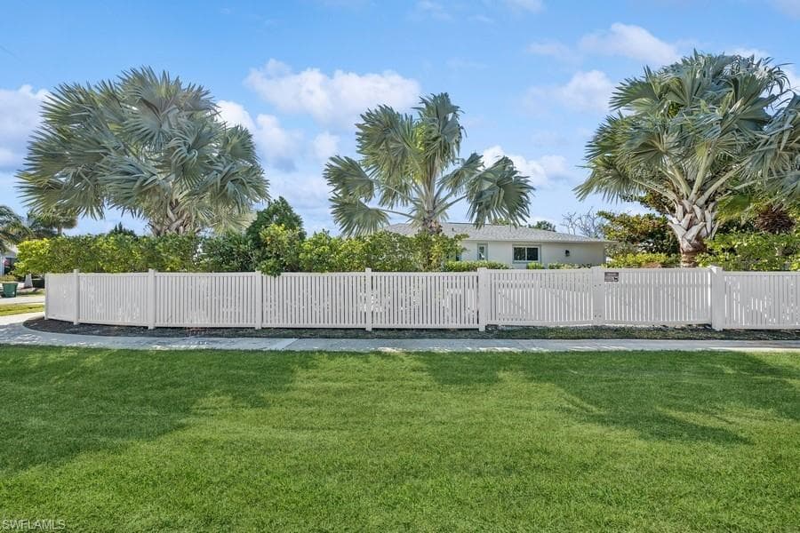 1658 Windmill Ave 1658, Marco Island, FL 34145-40
