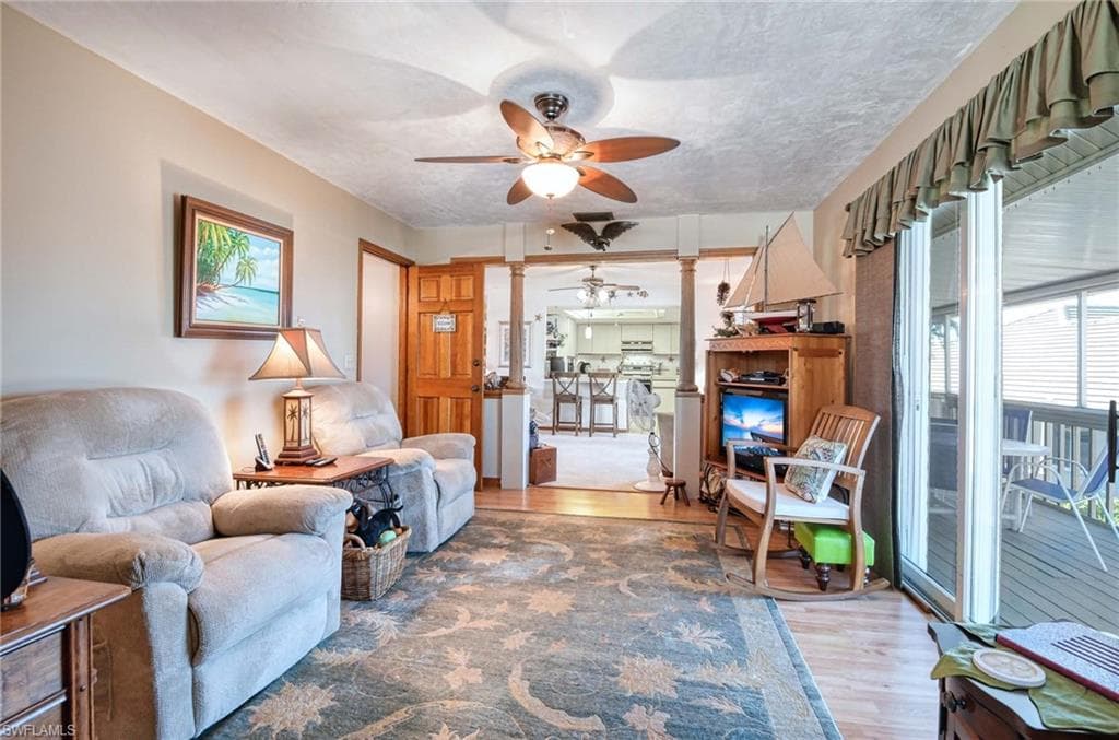 550 Shalimar St, Marco Island, FL 34145-10