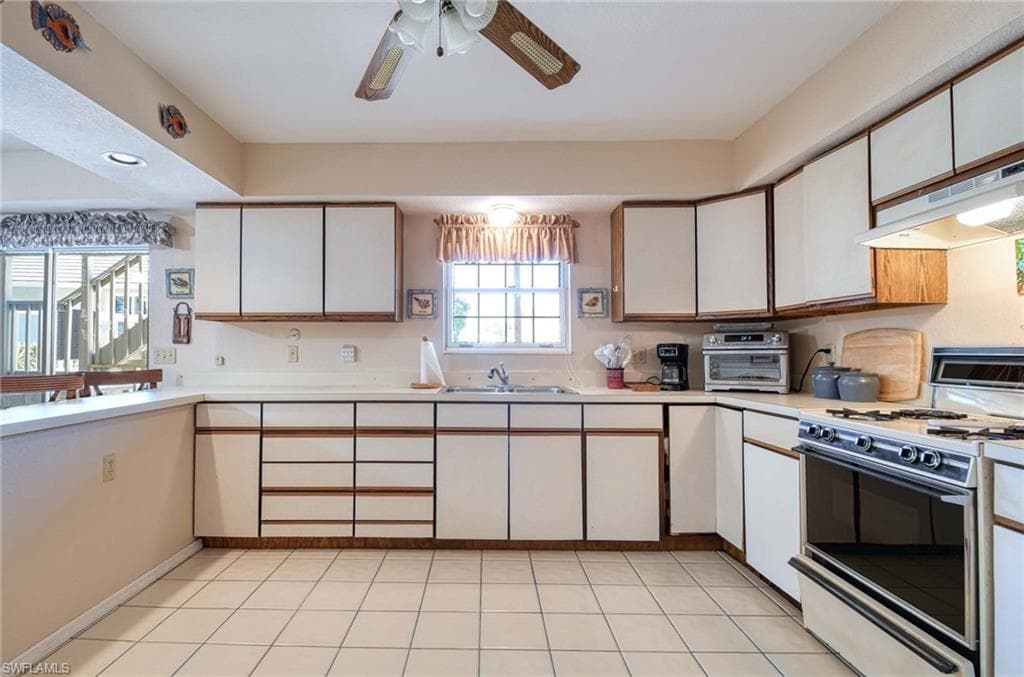 550 Shalimar St, Marco Island, FL 34145-20