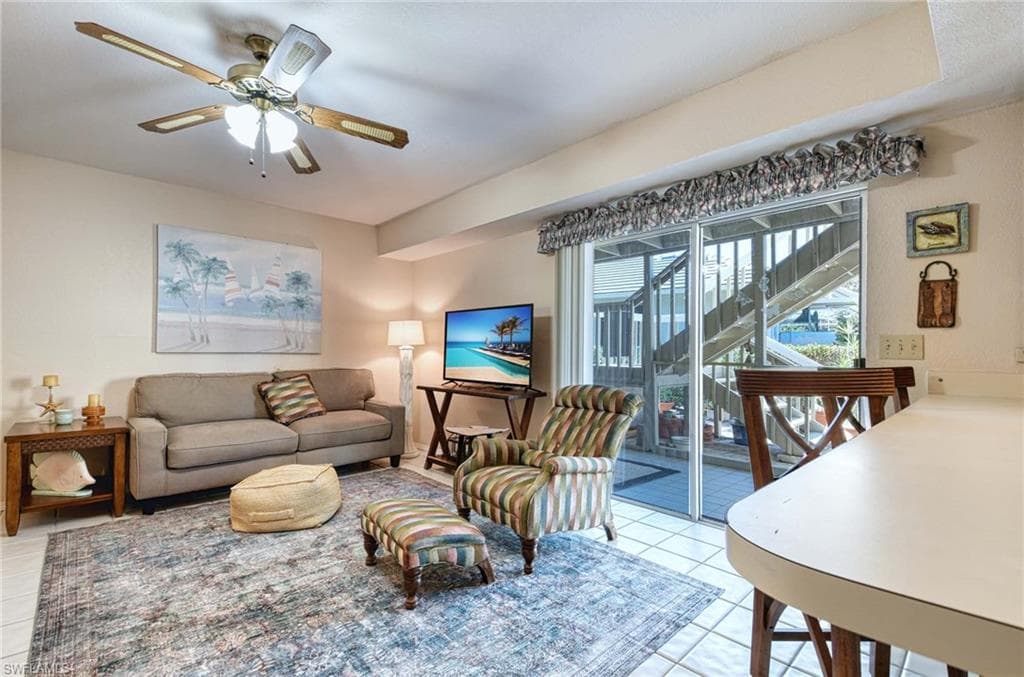 550 Shalimar St, Marco Island, FL 34145-22
