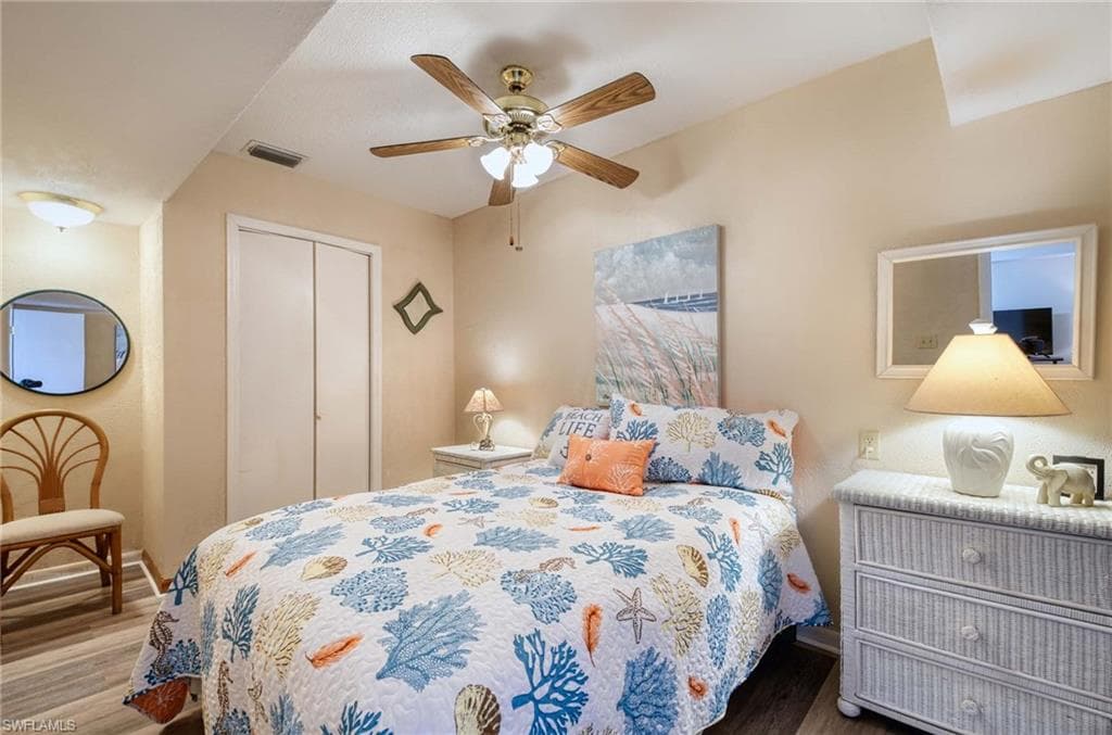 550 Shalimar St, Marco Island, FL 34145-24