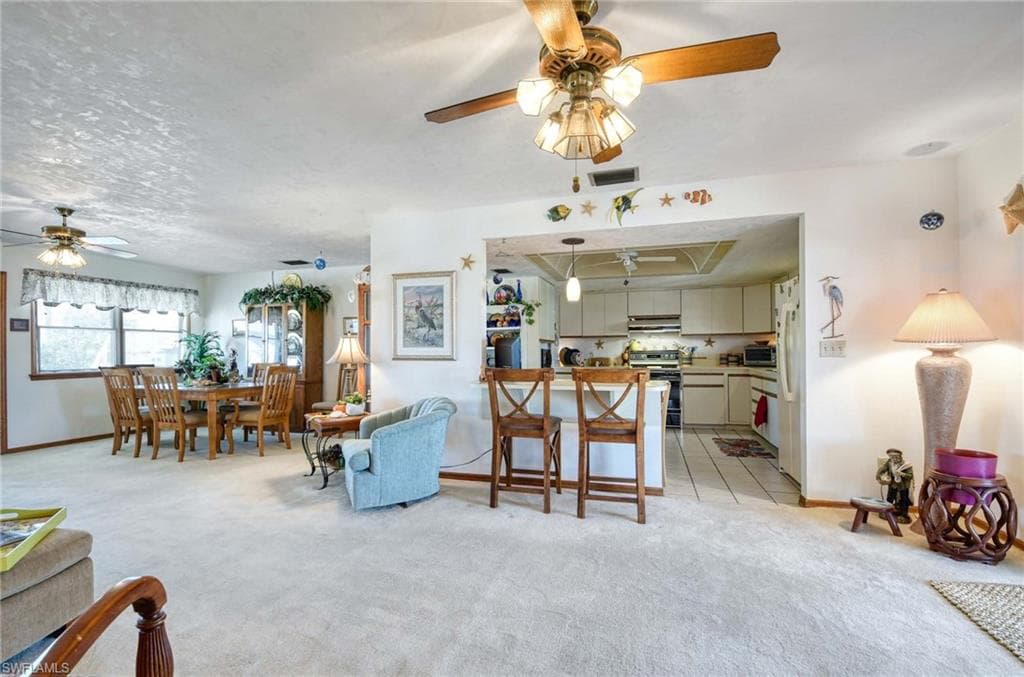 550 Shalimar St, Marco Island, FL 34145-8