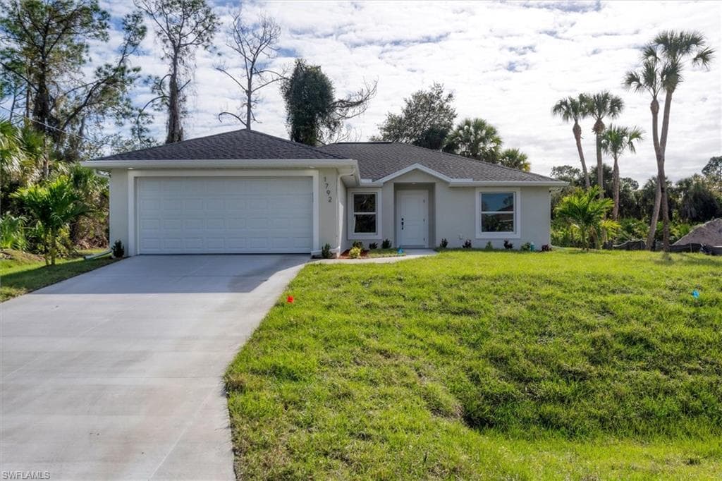 2702 46th St SW, Lehigh Acres, FL 33976-1