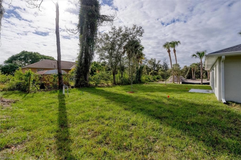 2702 46th St SW, Lehigh Acres, FL 33976-28