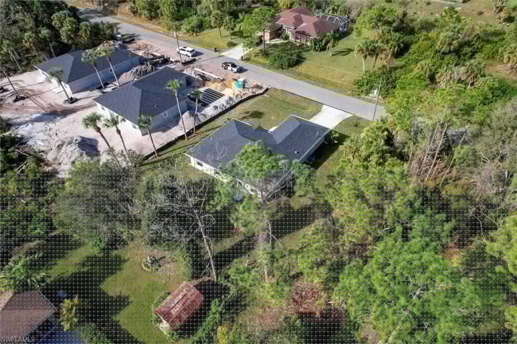 2702 46th St SW, Lehigh Acres, FL 33976-33