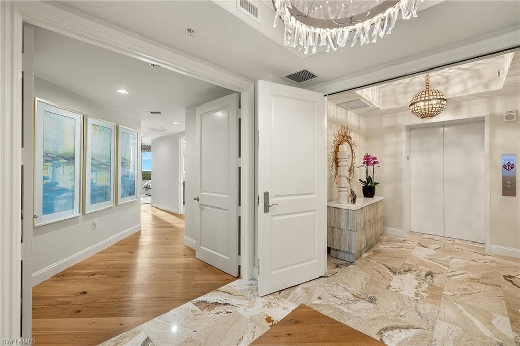 13675 Vanderbilt Dr 605, Naples, FL 34110-4