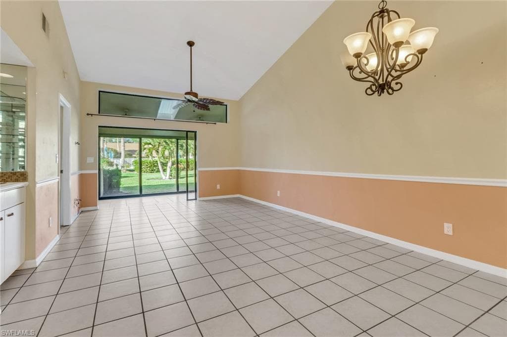 10772 Regent Cir 302, Naples, FL 34109-11
