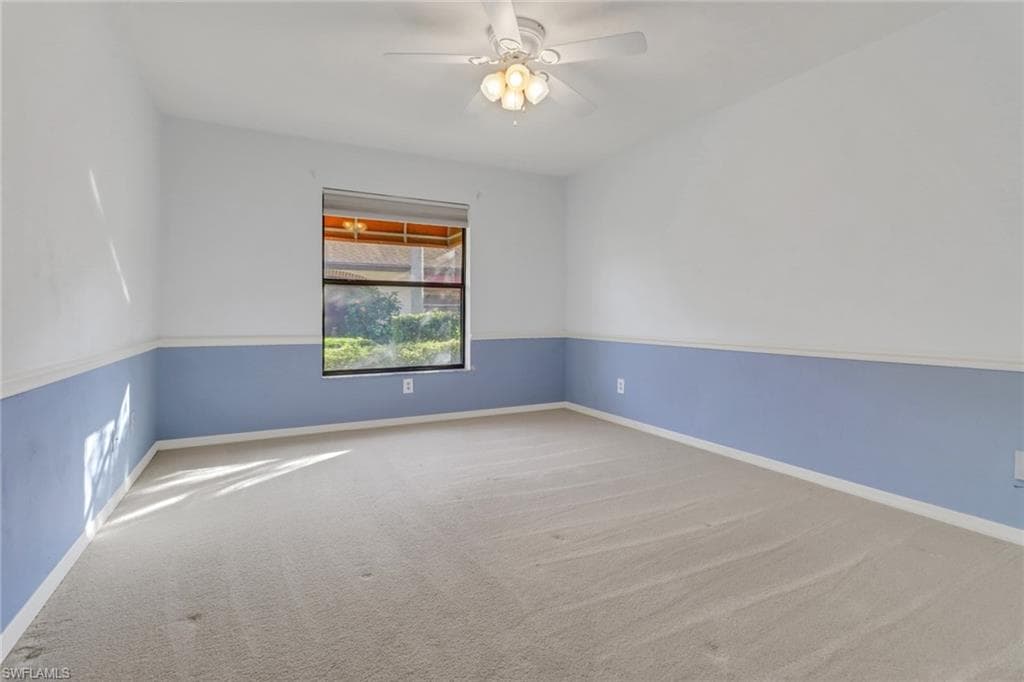 10772 Regent Cir 302, Naples, FL 34109-18