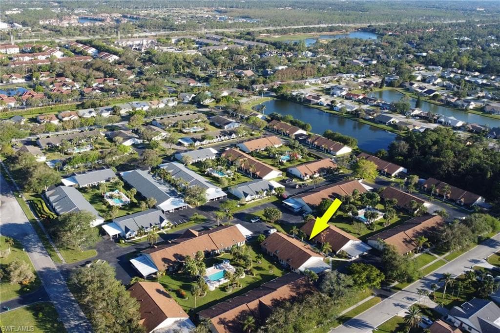 10772 Regent Cir 302, Naples, FL 34109-31