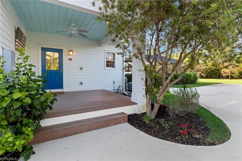 65 Mahogany Dr, Naples, FL 34108-36