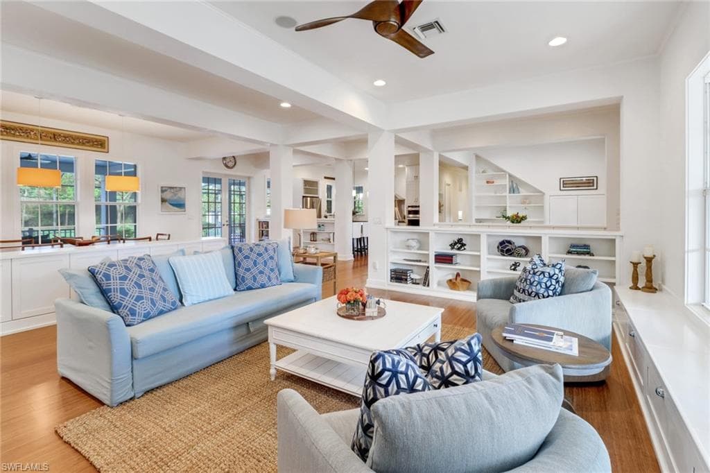 65 Mahogany Dr, Naples, FL 34108-4