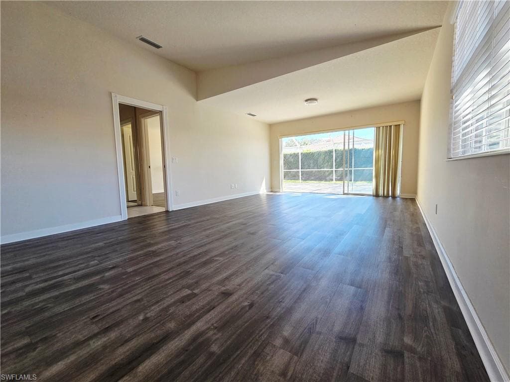 4824 Lasqueti Way, Naples, FL 34119-2