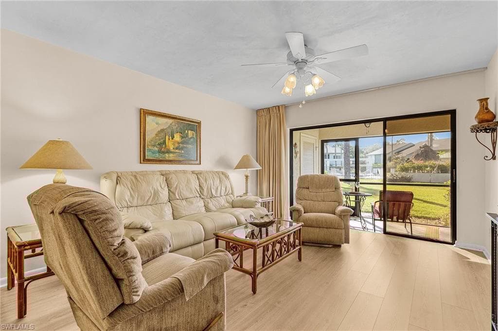 2984 Kings Lake Blvd 2984, Naples, FL 34112-14